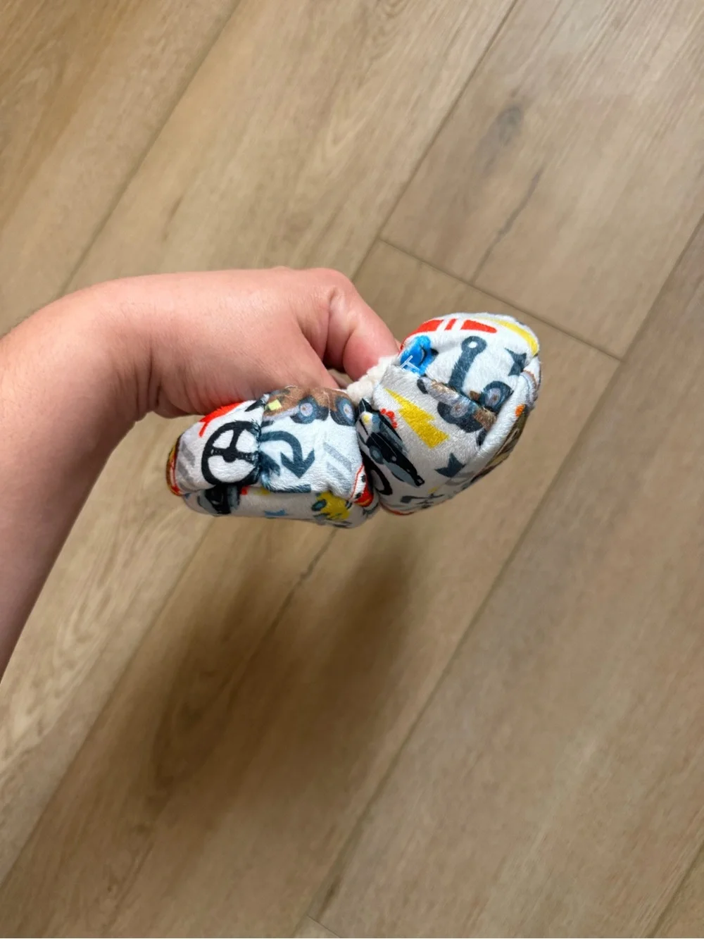 3T Disney Cars Plush Slippers in White, Blue, Red, Yellow